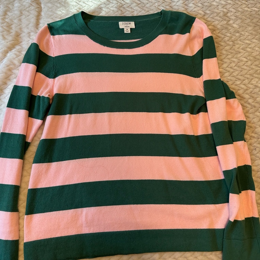 Women’s J Crew Tessie sweater pink and green size M